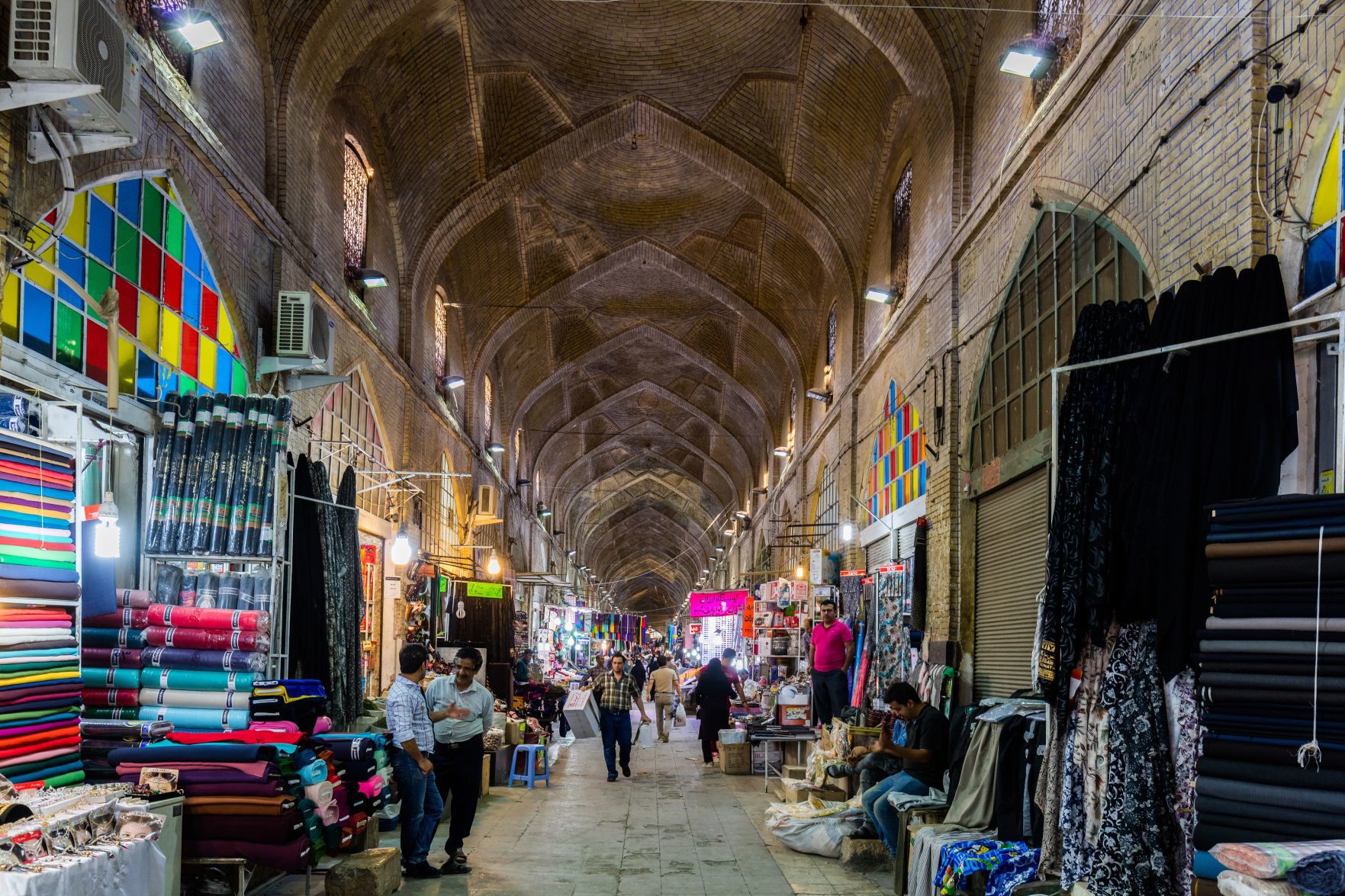 7. Vakil Bazaar